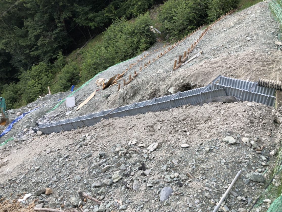 Ｏ村治山工事 コルゲート据付完了・埋め戻し一部完了 三島建設株式会社