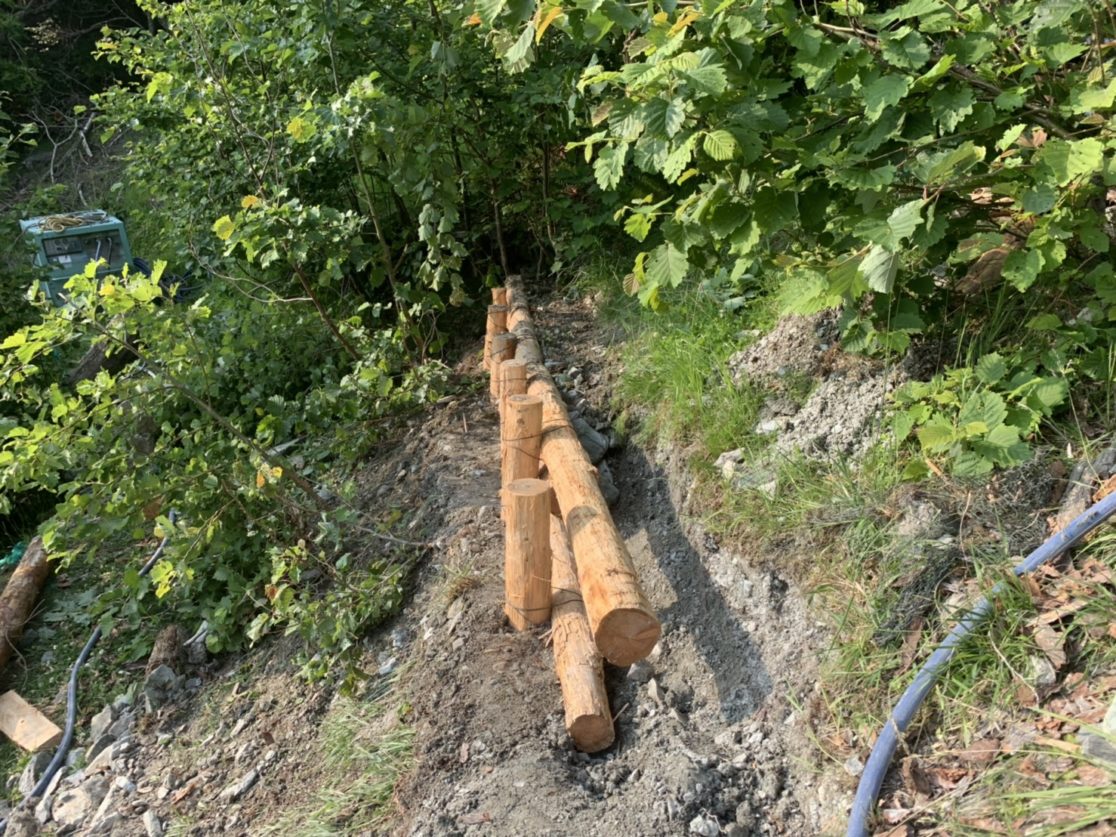 Ｏ村治山工事 丸太柵・法面整形 三島建設株式会社