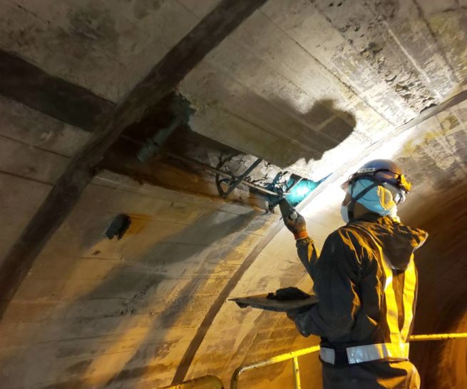 Wトンネル コンクリート補修工事 三島建設株式会社