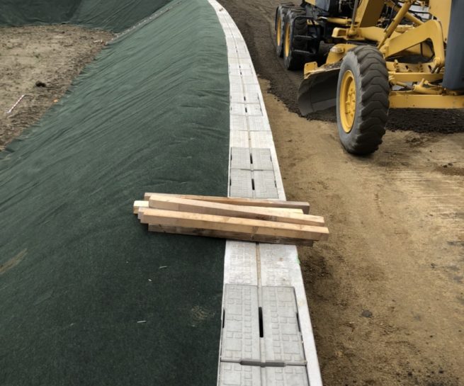 M町 防草シート張り 三島建設株式会社