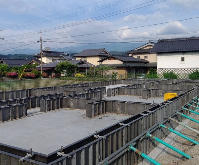 H邸 住宅基礎工事 型枠設置 三島建設株式会社