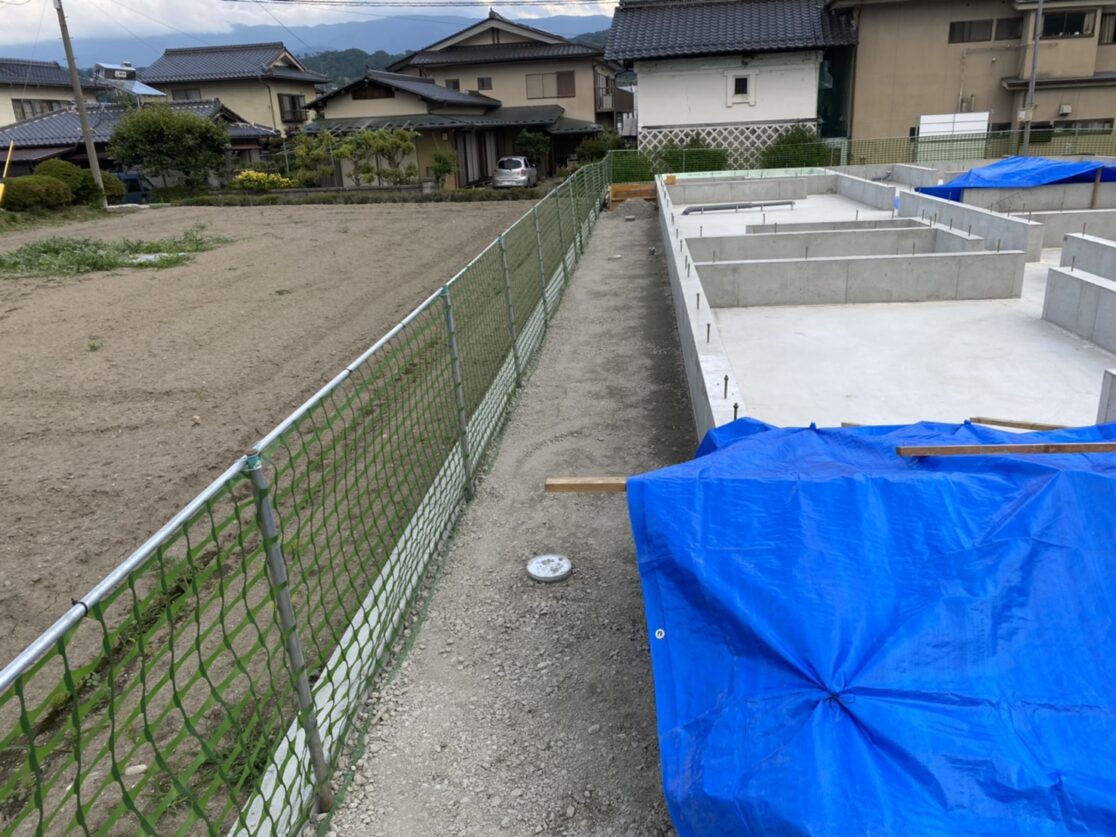 H邸 住宅基礎工事 砕石敷・玄関型枠 三島建設株式会社