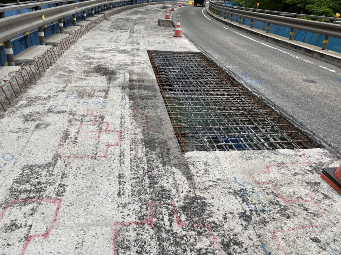 H村 橋 斫り工事 三島建設株式会社