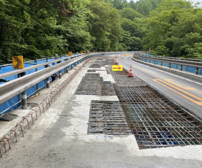 H村 橋 斫り工事 上り線斫り完了 三島建設株式会社