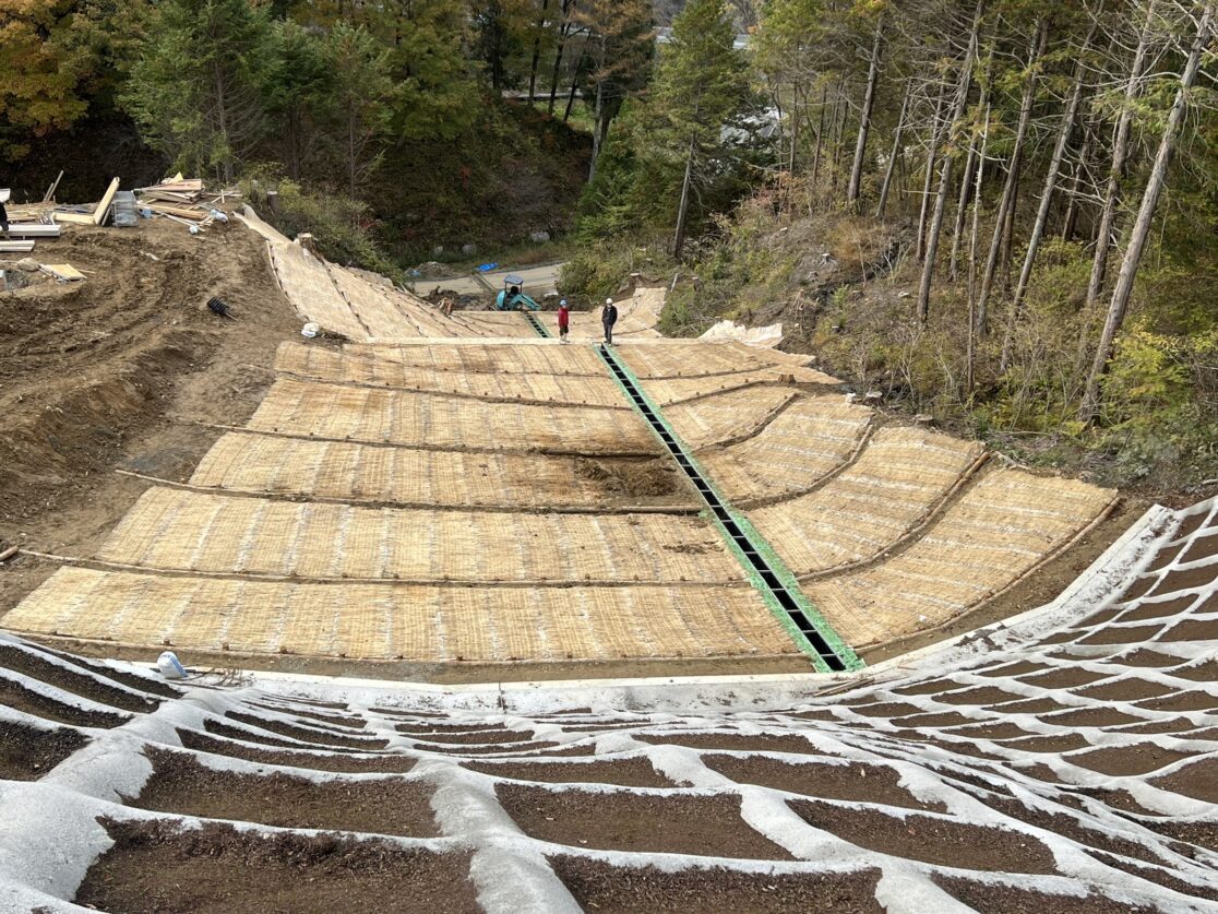 T村 土木工事 植生マット貼り 三島建設株式会社