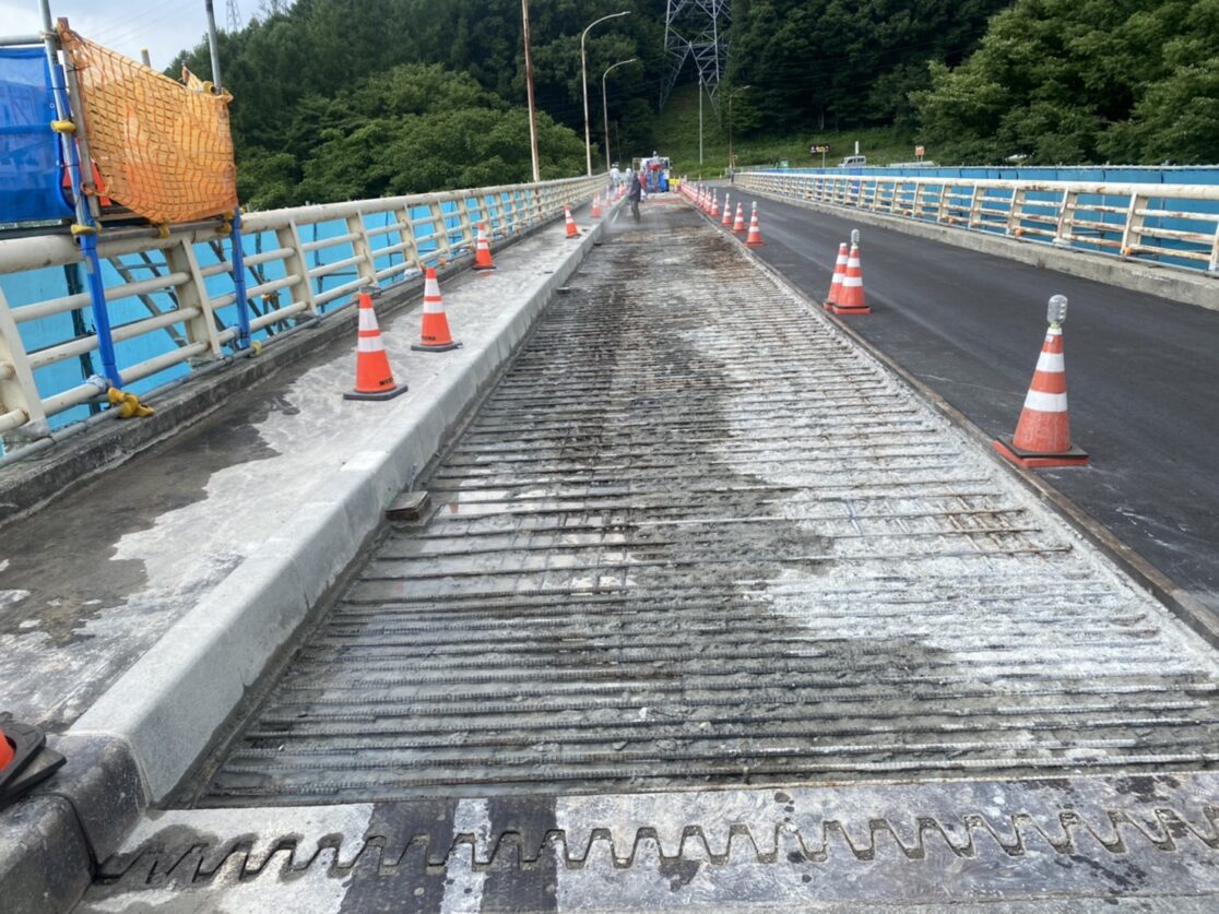 C市 橋 斫り工事 斫り終了 三島建設株式会社